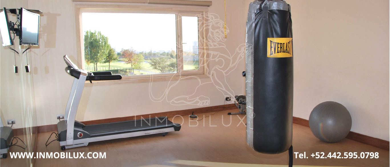 gimnasio casa en club de golf El Campanario Querétaro