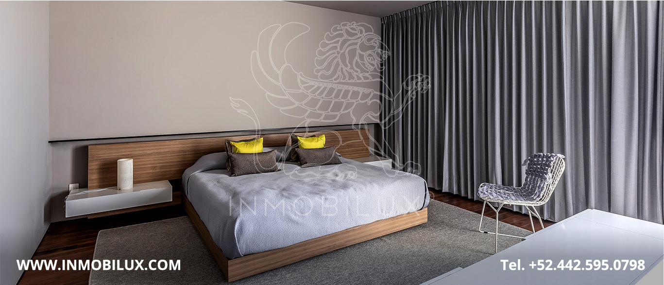 Baño y Closet Casa Minimalista en el Campanario Querétaro